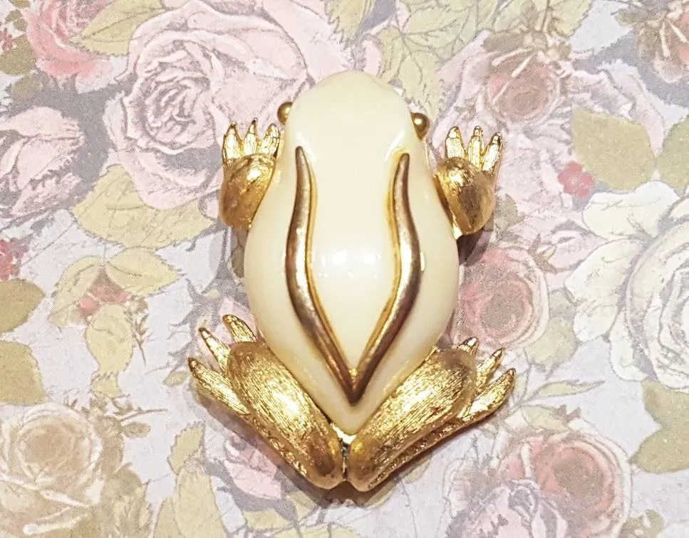 Frog Brooch by Sphinx Cream Gold