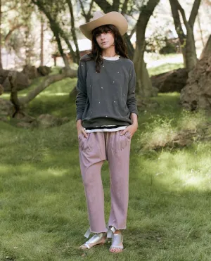THE GREAT - The College Sweatshirt With Scattered Rose Embroidery in Washed Black