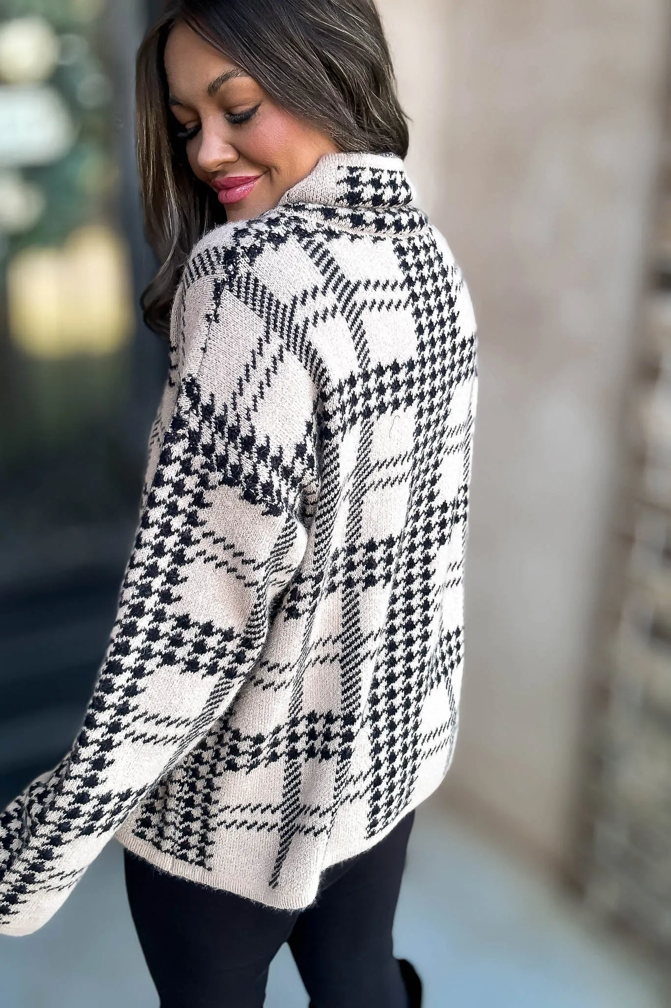Turtle Neck Houndstooth Sweater