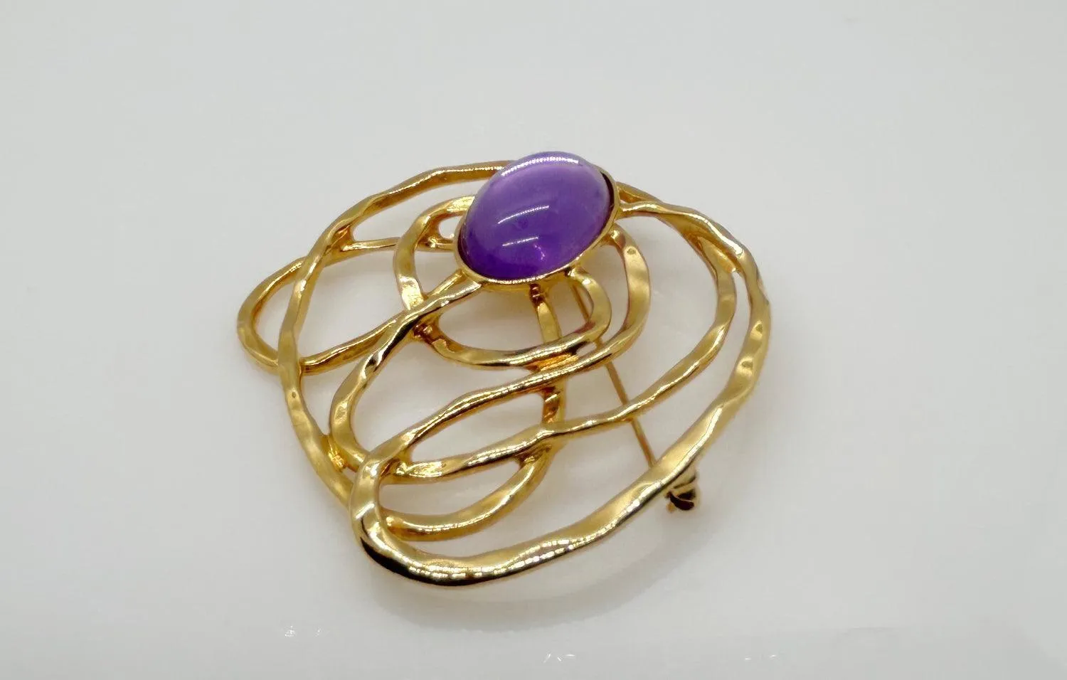 Vintage Avon "Golden Web” Brooch with Purple Cabochon Center (1992)
